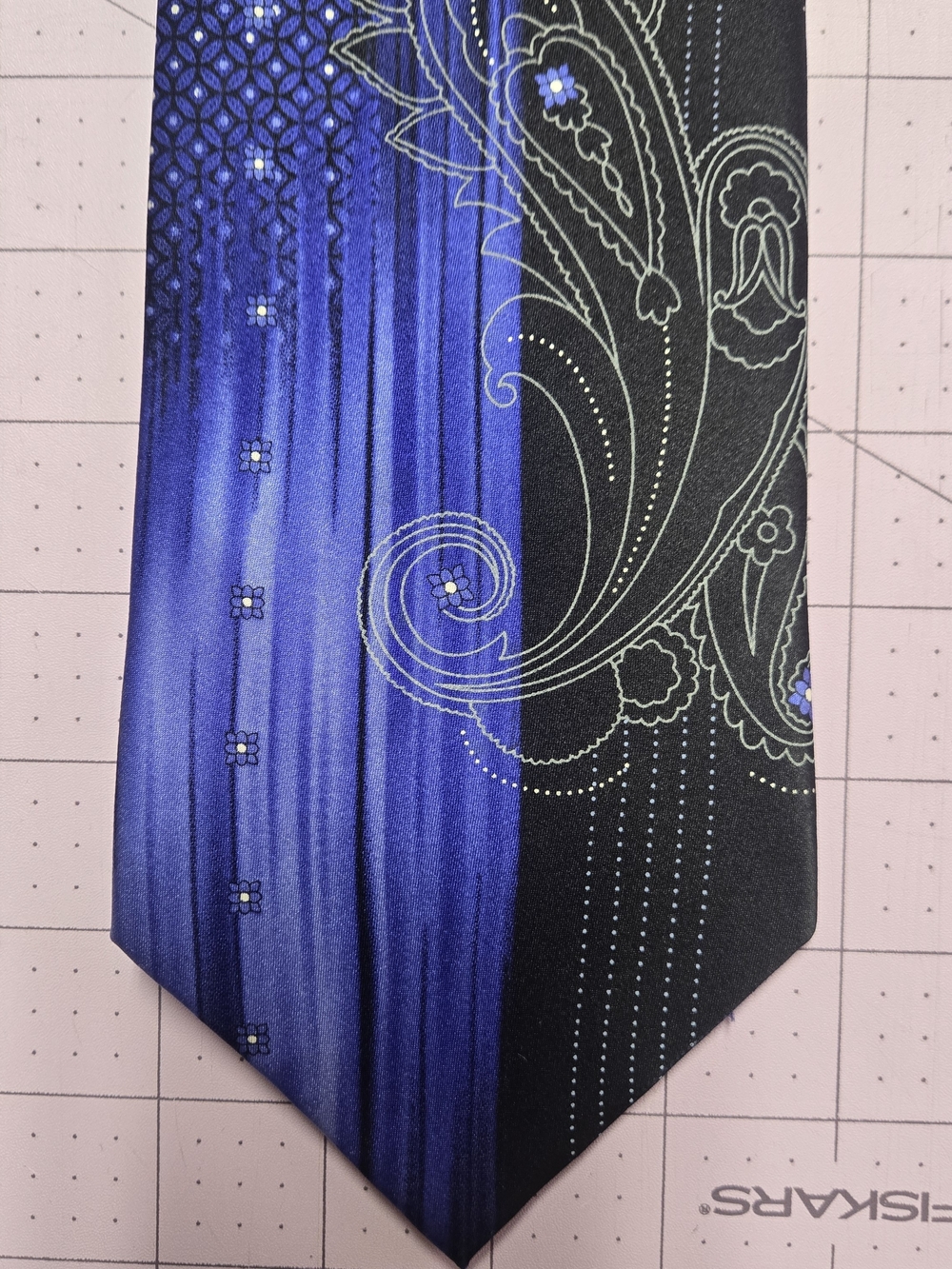 Stacy Adams 100% Silk Blue Black Paisley Men's Necktie 4" Wide
